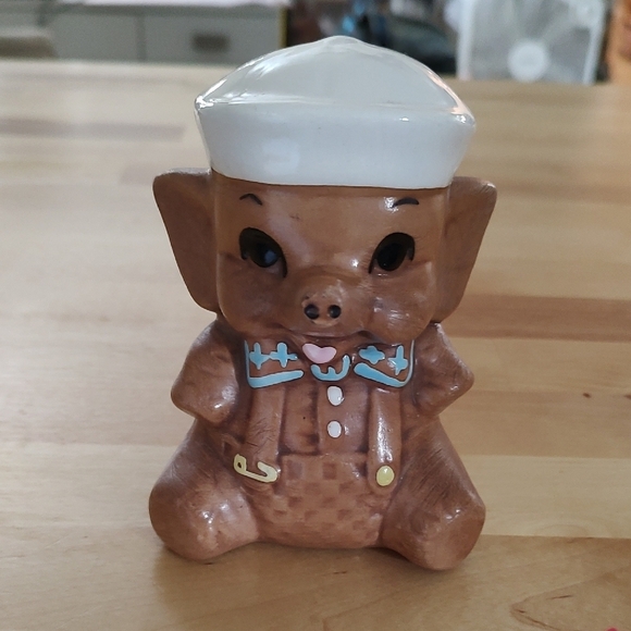 Vintage Twin Winton Elephant Sailor Pepper Shaker Circa 1960. - Picture 7 of 7